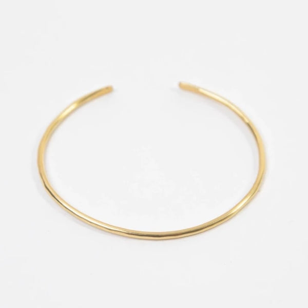 Load image into Gallery viewer, Hammered Brass Bangle
