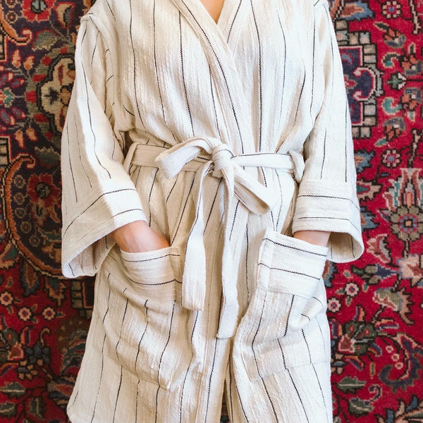 Load image into Gallery viewer, Duru | Striped Linen Robe
