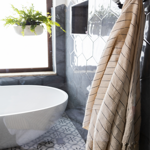 Duru | Striped Linen Bath Towel